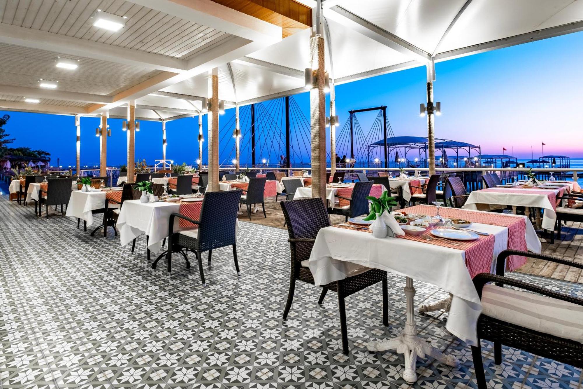 Long Beach Alanya Turkler Luaran gambar