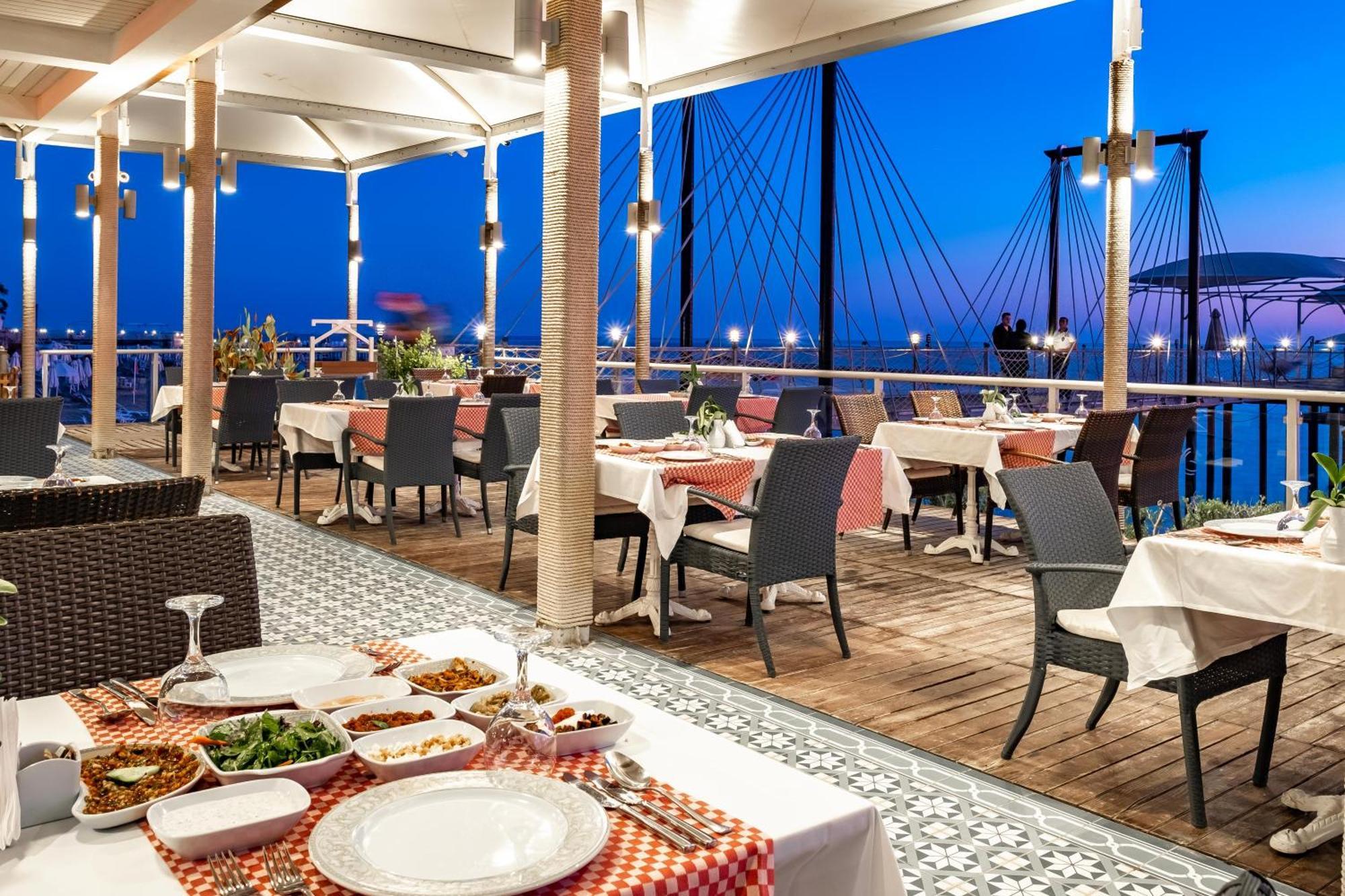 Long Beach Alanya Turkler Luaran gambar