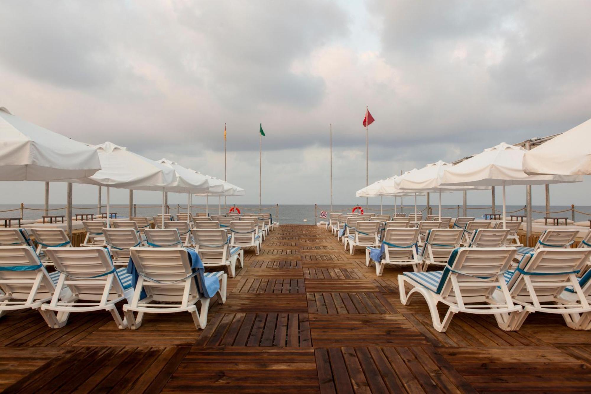 Long Beach Alanya Turkler Luaran gambar