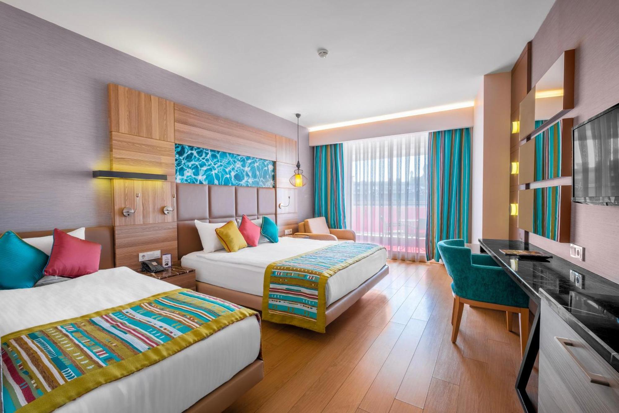 Long Beach Alanya Turkler Luaran gambar