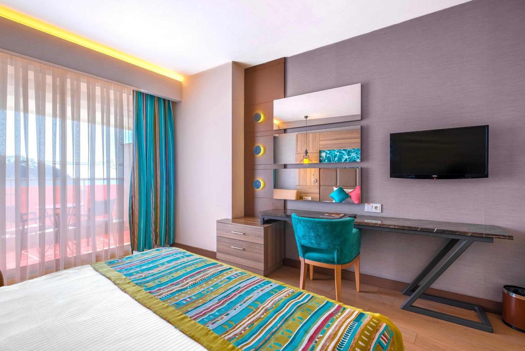Long Beach Alanya Turkler Luaran gambar