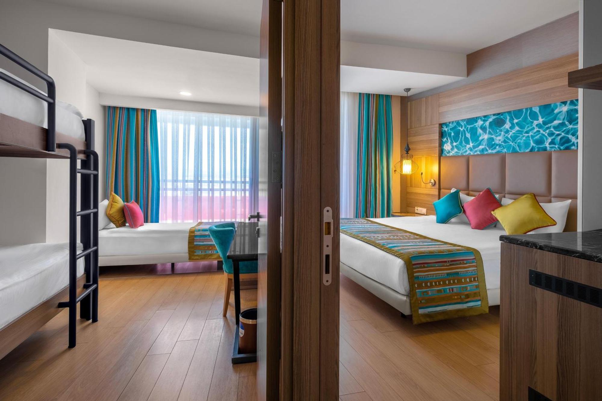 Long Beach Alanya Turkler Luaran gambar